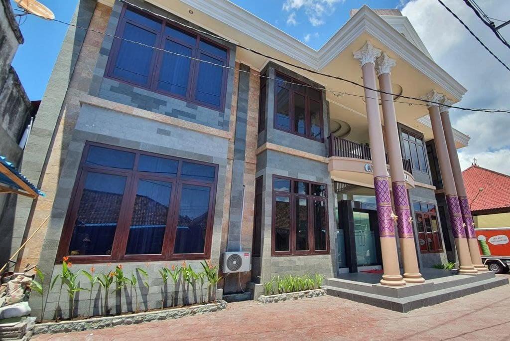 Grand Puri Hotel Batununggul Ngoại thất bức ảnh